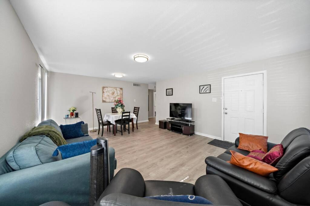 Cozy, Dedicated Workspace, Fast Wi-Fi Apartment Houston Zewnętrze zdjęcie