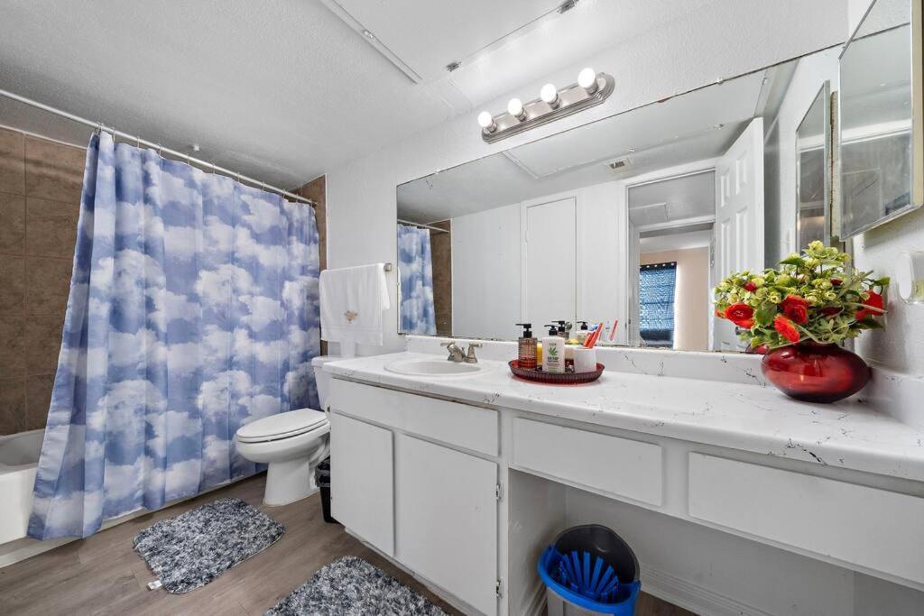 Cozy, Dedicated Workspace, Fast Wi-Fi Apartment Houston Zewnętrze zdjęcie